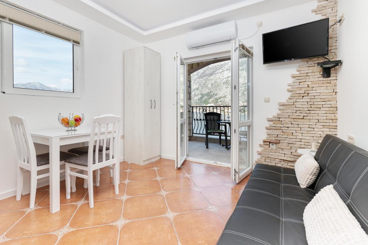 Apartments Vukovic Kotor Ngoại thất bức ảnh