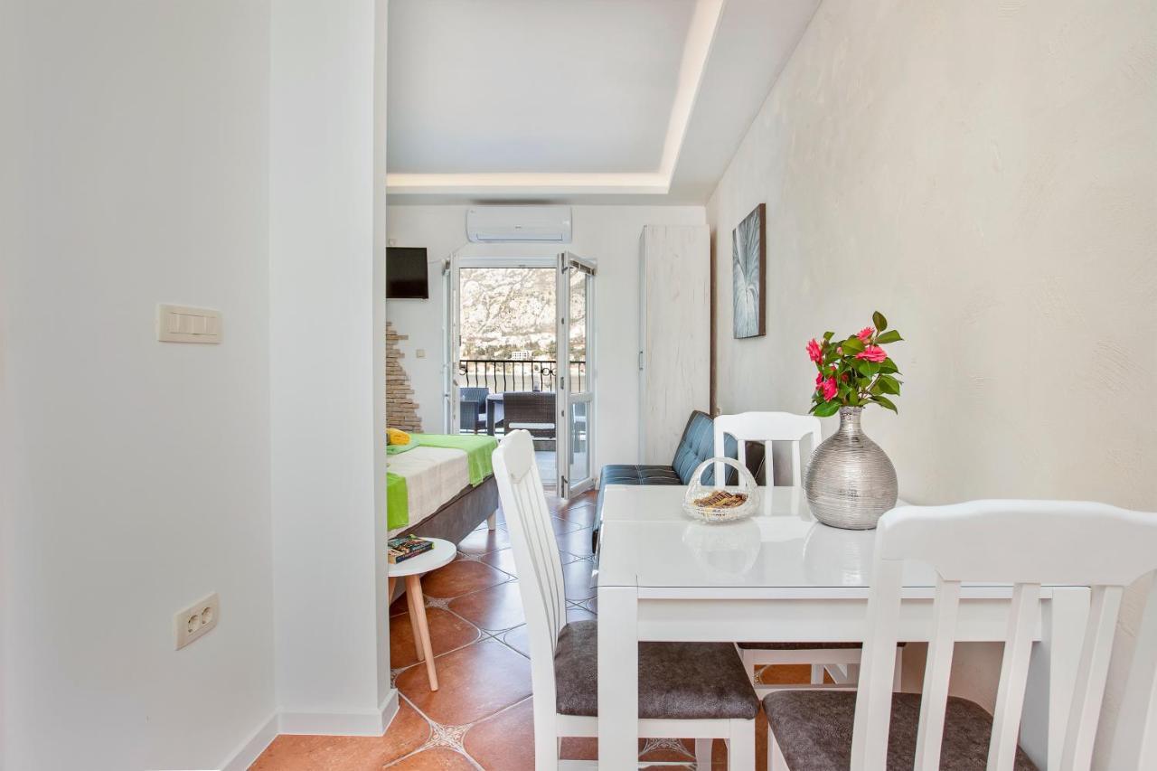 Apartments Vukovic Kotor Ngoại thất bức ảnh