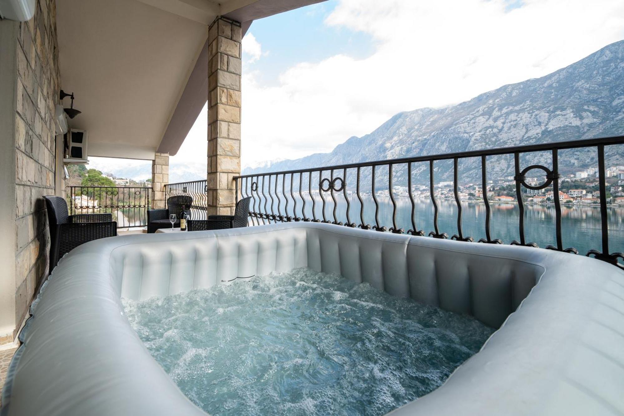 Apartments Vukovic Kotor Ngoại thất bức ảnh
