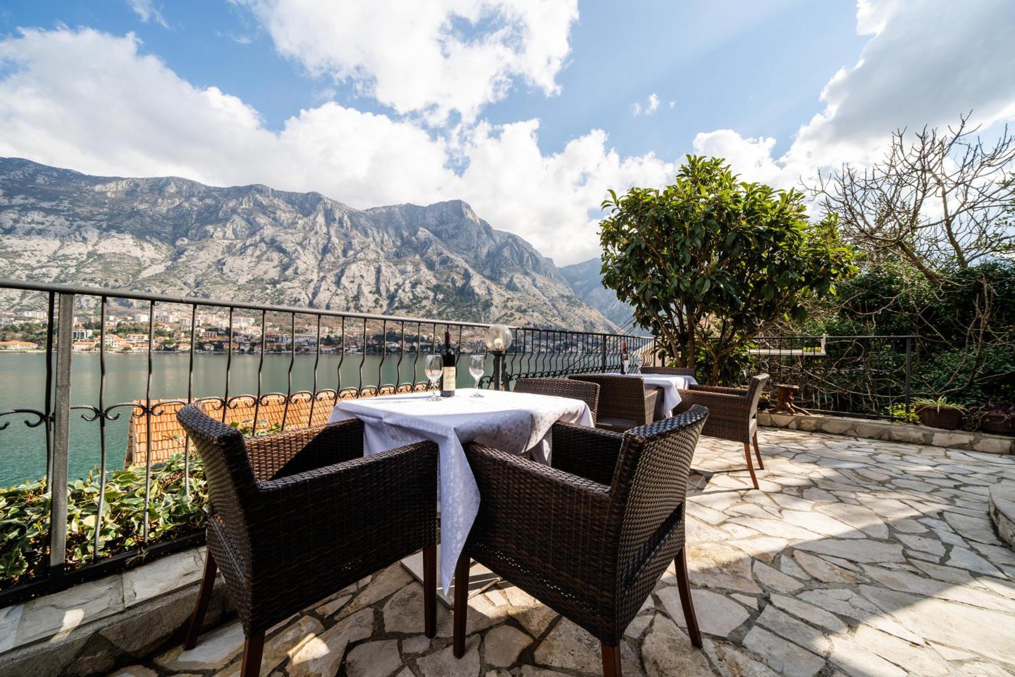 Apartments Vukovic Kotor Ngoại thất bức ảnh