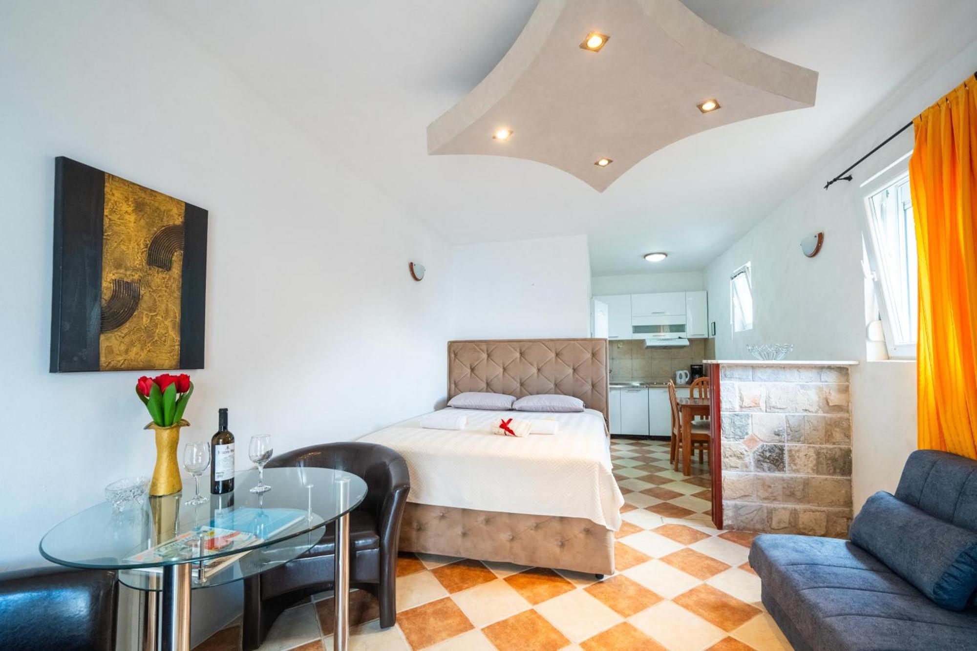 Apartments Vukovic Kotor Ngoại thất bức ảnh