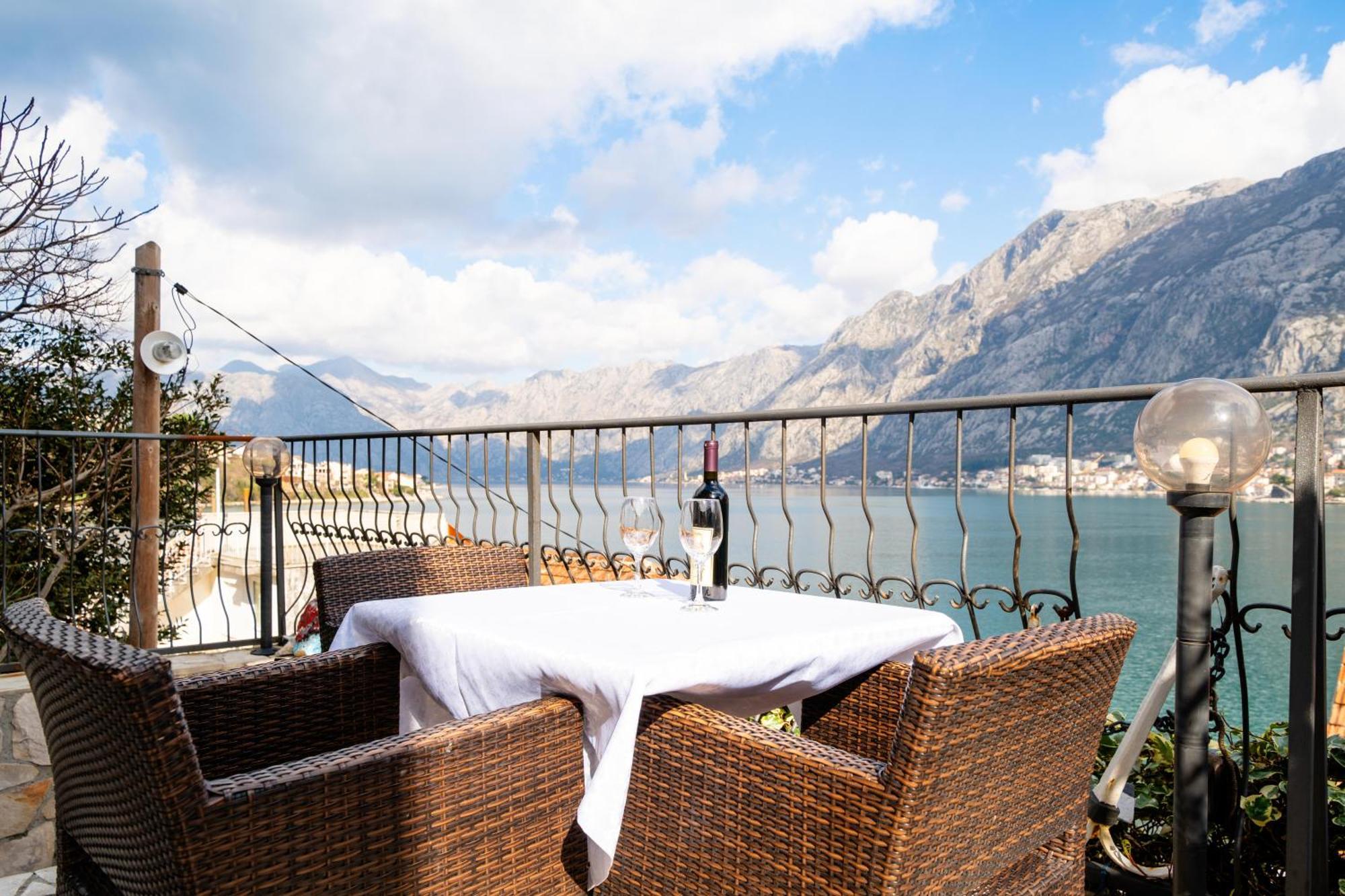 Apartments Vukovic Kotor Ngoại thất bức ảnh