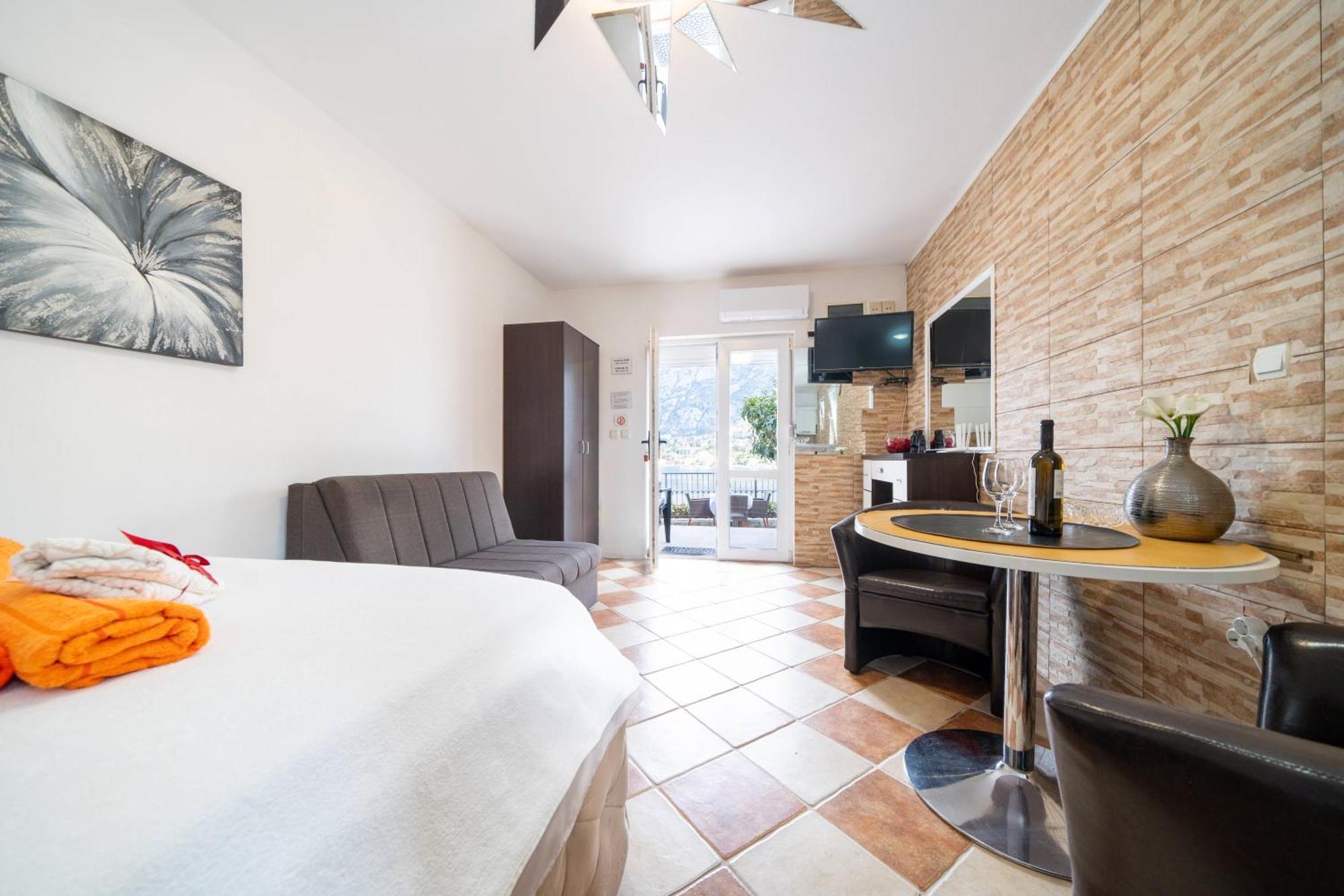 Apartments Vukovic Kotor Ngoại thất bức ảnh